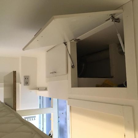 Ferienwohnung Acogedor Estudio Camarote En El Centro De Madrid Exterior foto