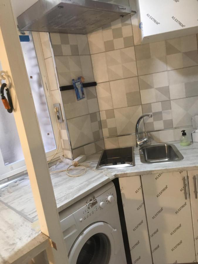 Ferienwohnung Acogedor Estudio Camarote En El Centro De Madrid Exterior foto