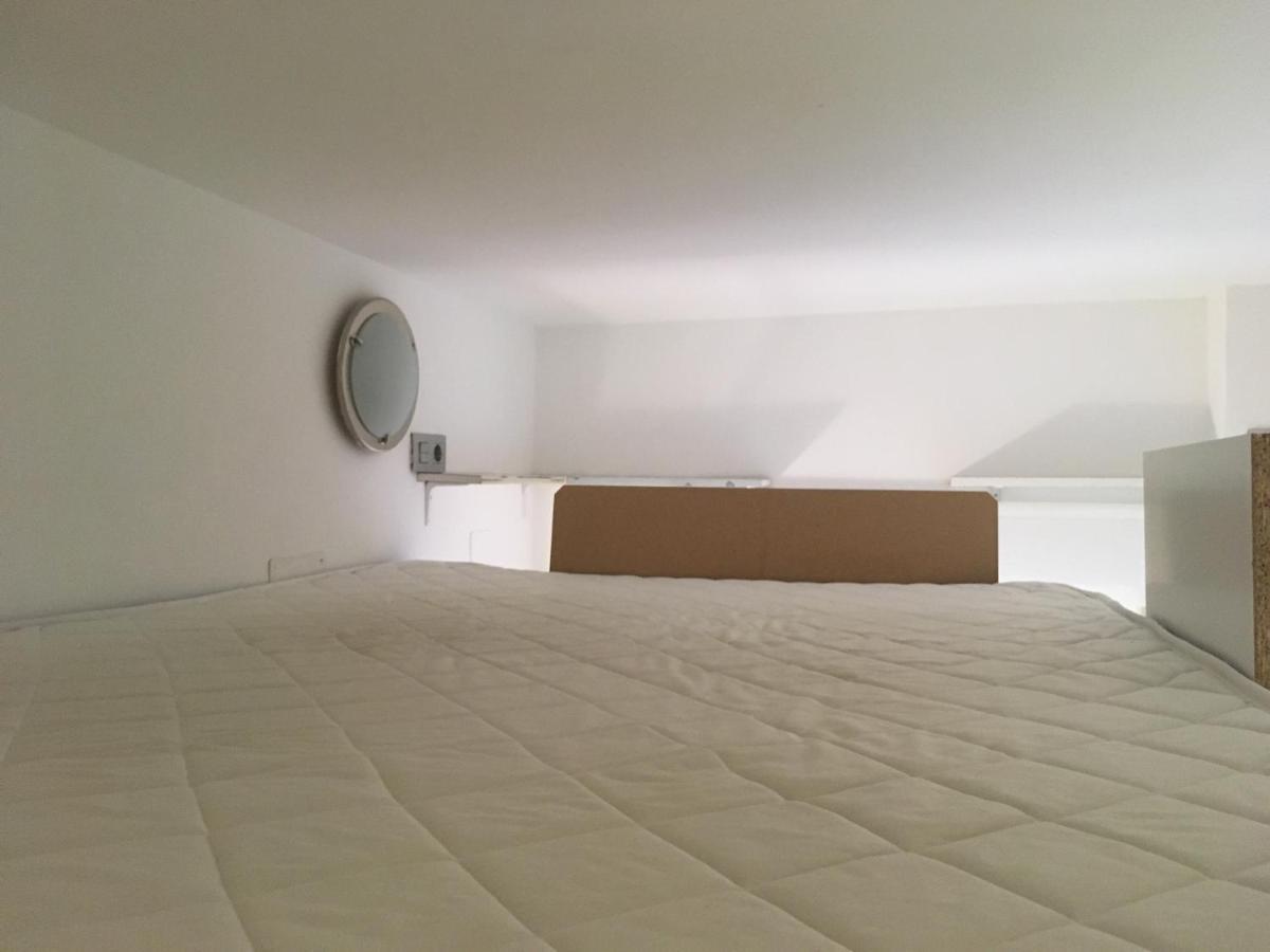 Ferienwohnung Acogedor Estudio Camarote En El Centro De Madrid Exterior foto