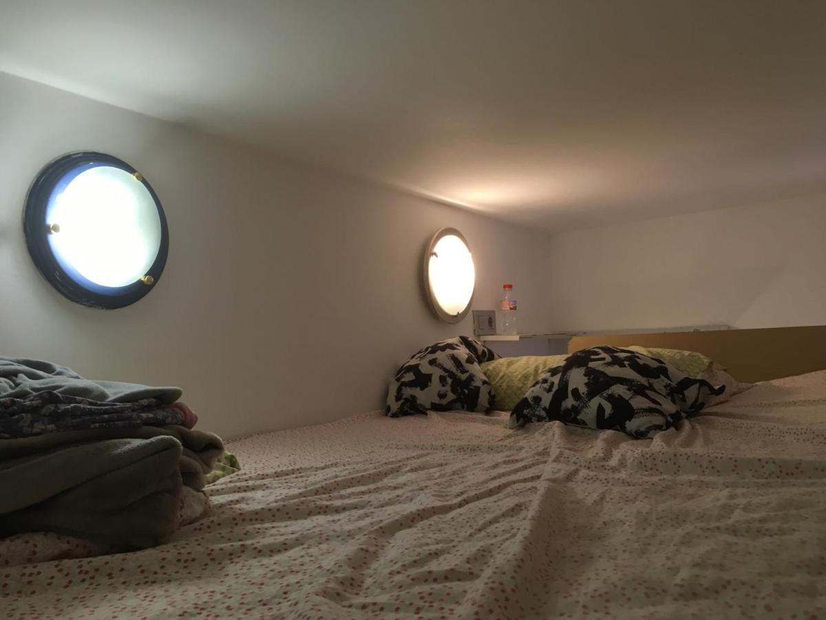 Ferienwohnung Acogedor Estudio Camarote En El Centro De Madrid Exterior foto